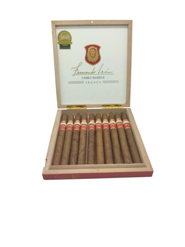 La Aurora Fernando León Family Reserve Legacy Lancero